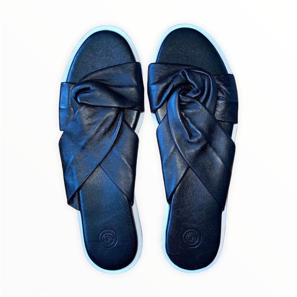 Urban Outfitter sandals
